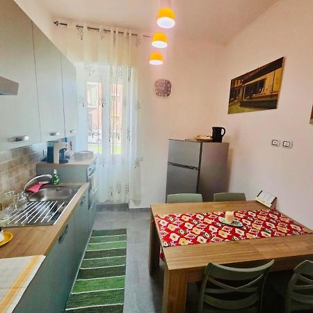 Tolstoi 83 Apartment Milánó Kültér fotó